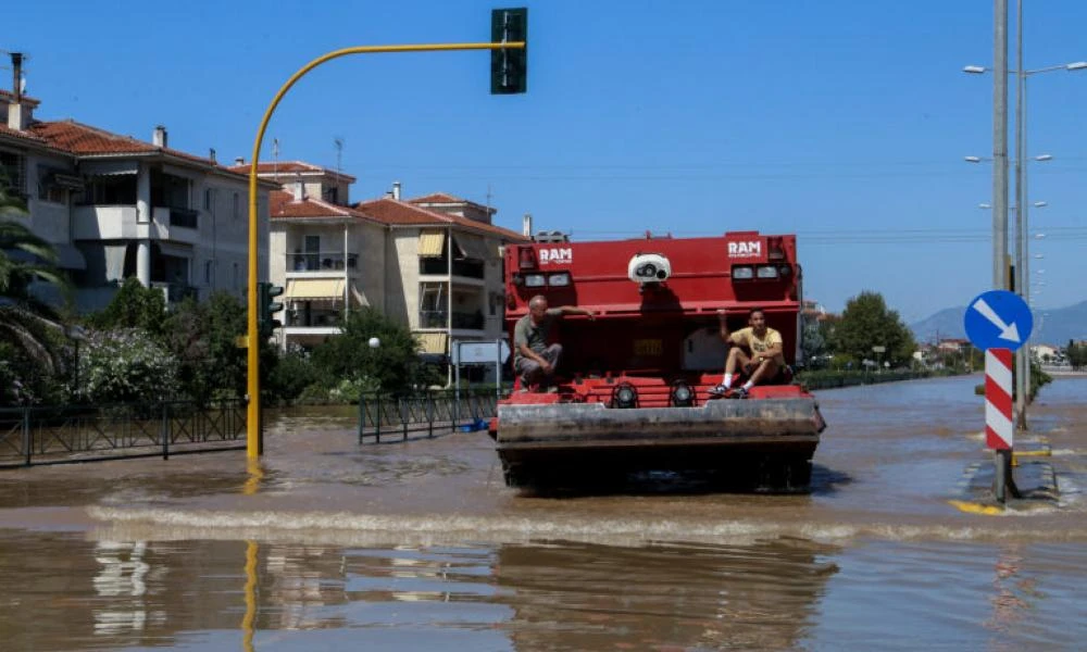 Eπιχειρήσεις για την προστασία της δημόσιας υγείας στην Λάρισα
